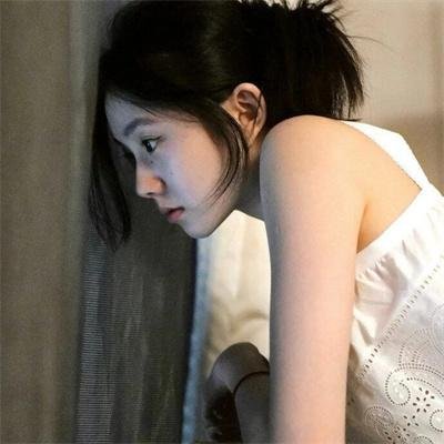 窃窃私语